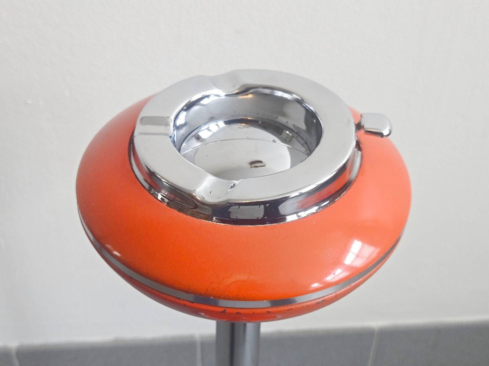 VINTAGE 1970s METAL ASH TRAY ON A STAND ORANGE LACQUER & CHROME 70S SPACE AGE