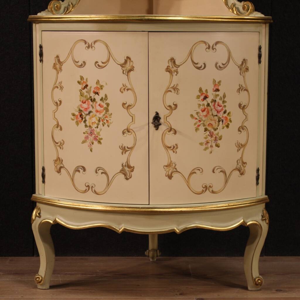 Corner cabinet in lacquered, gilded and painted wood from the 20th century