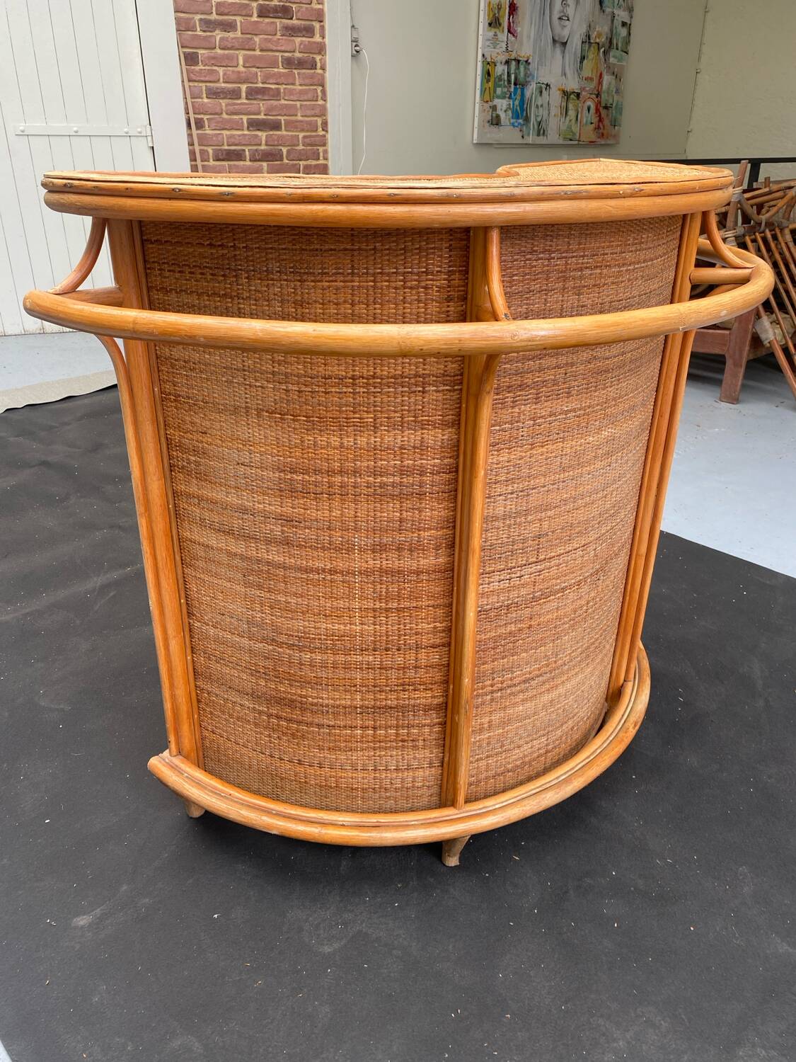 Vintage rattan bar
