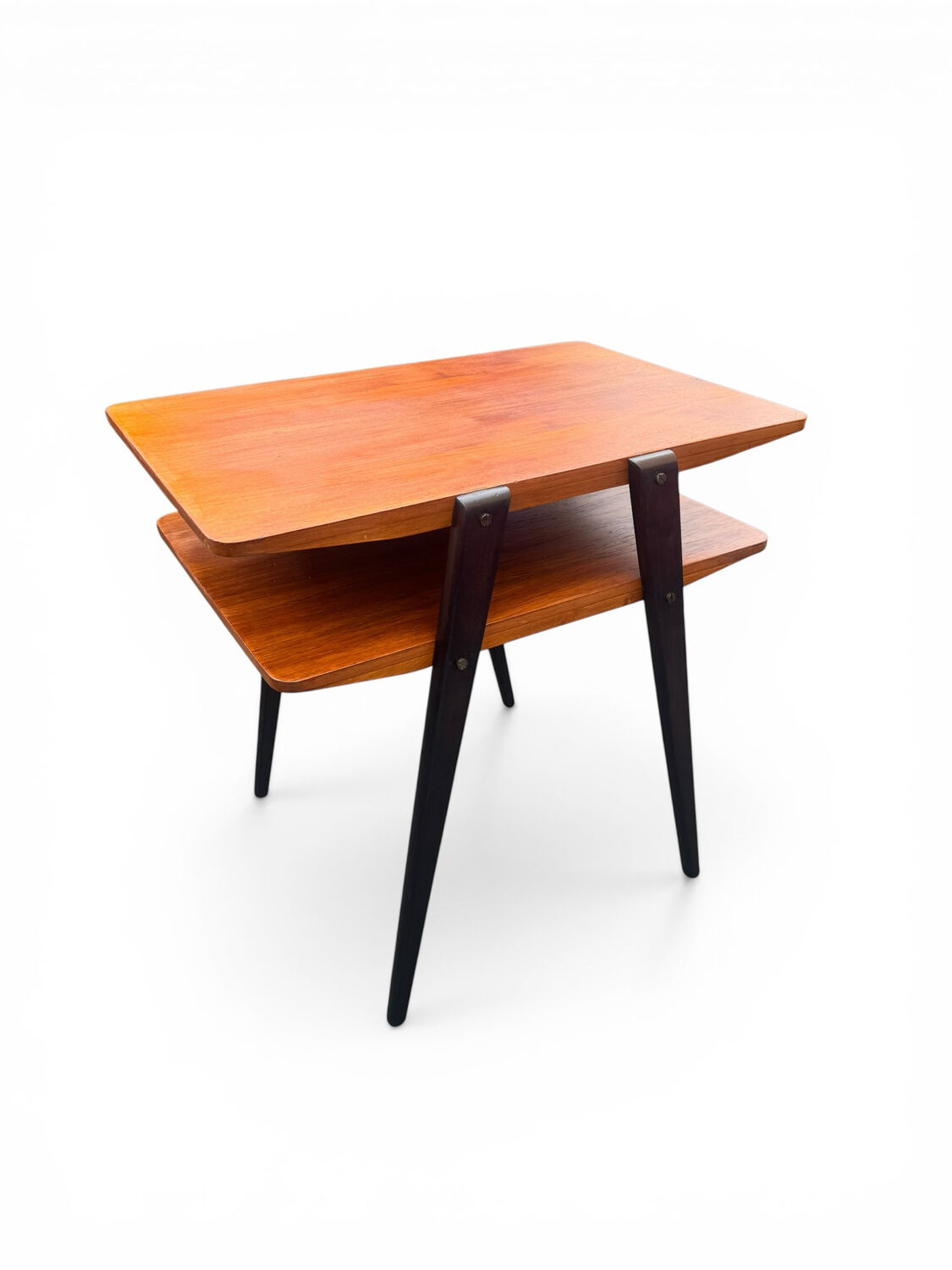 Table d’appoint / chevet scandinave à double plateau Suède 1960