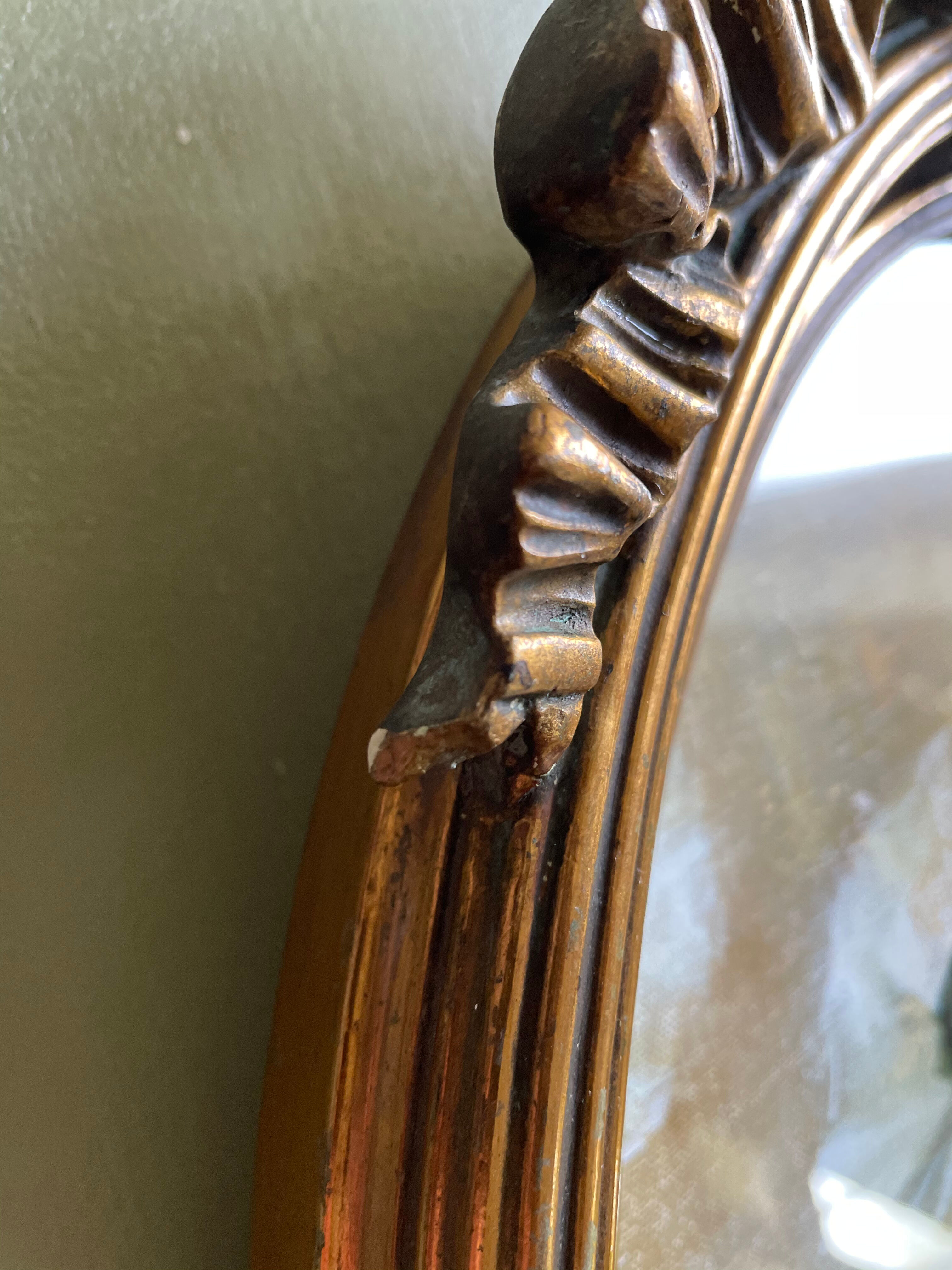 Louis XVI knot oval frame