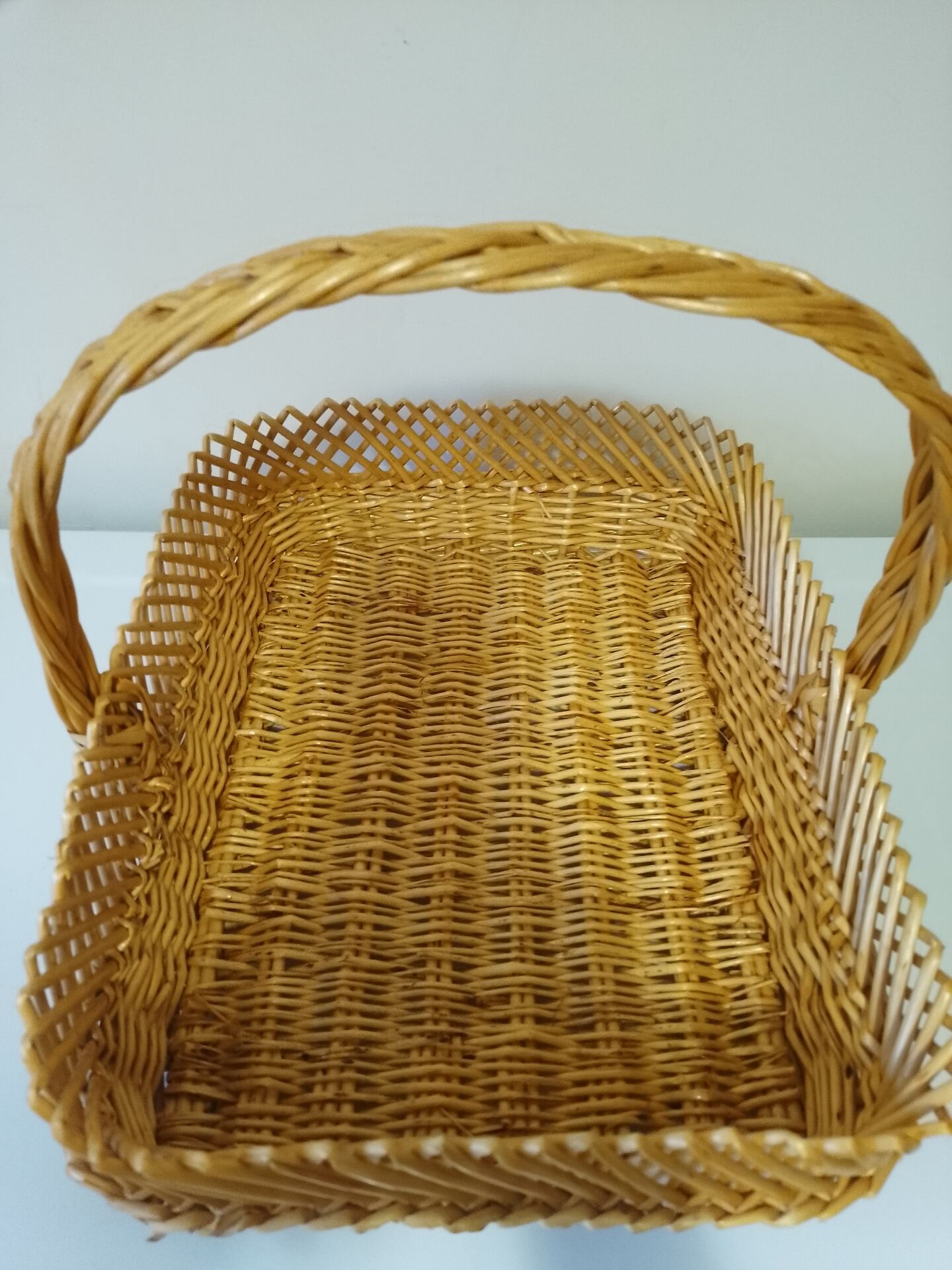 Panier à anse en osier