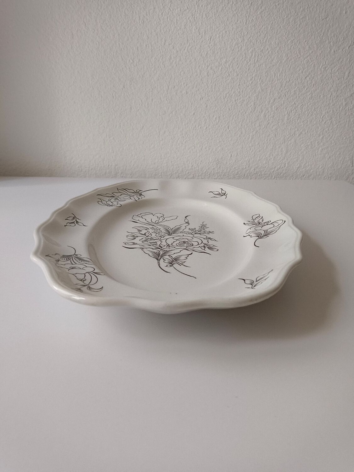 Ceramic dish Lunéville