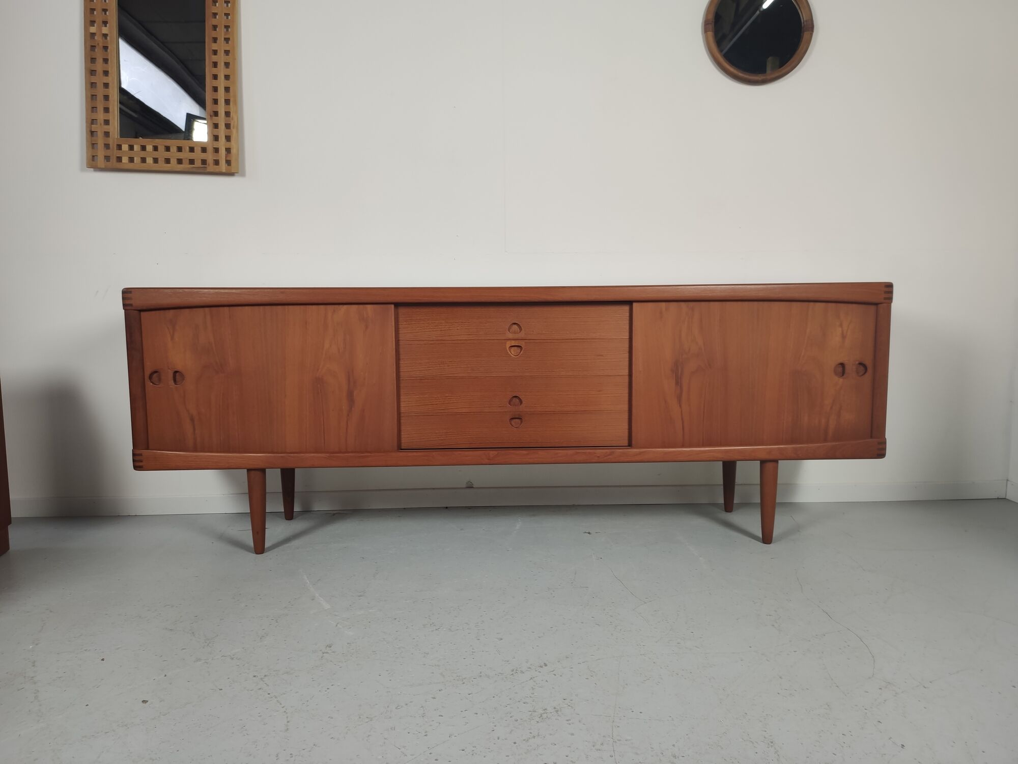 Enfilade en teck HW Klein pour Bramin made in Denmark 1960s