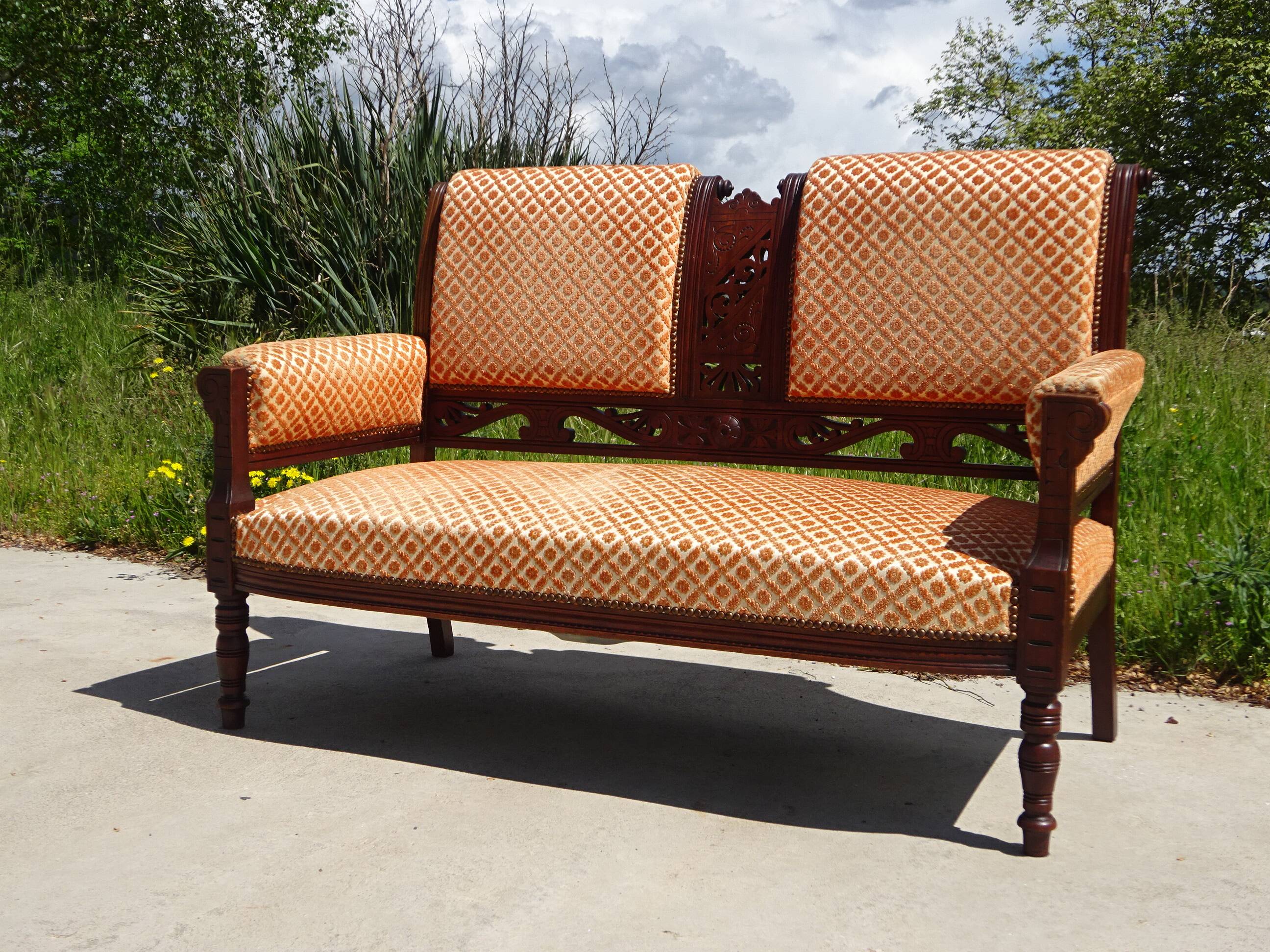 Banquette ancienne tissu velours