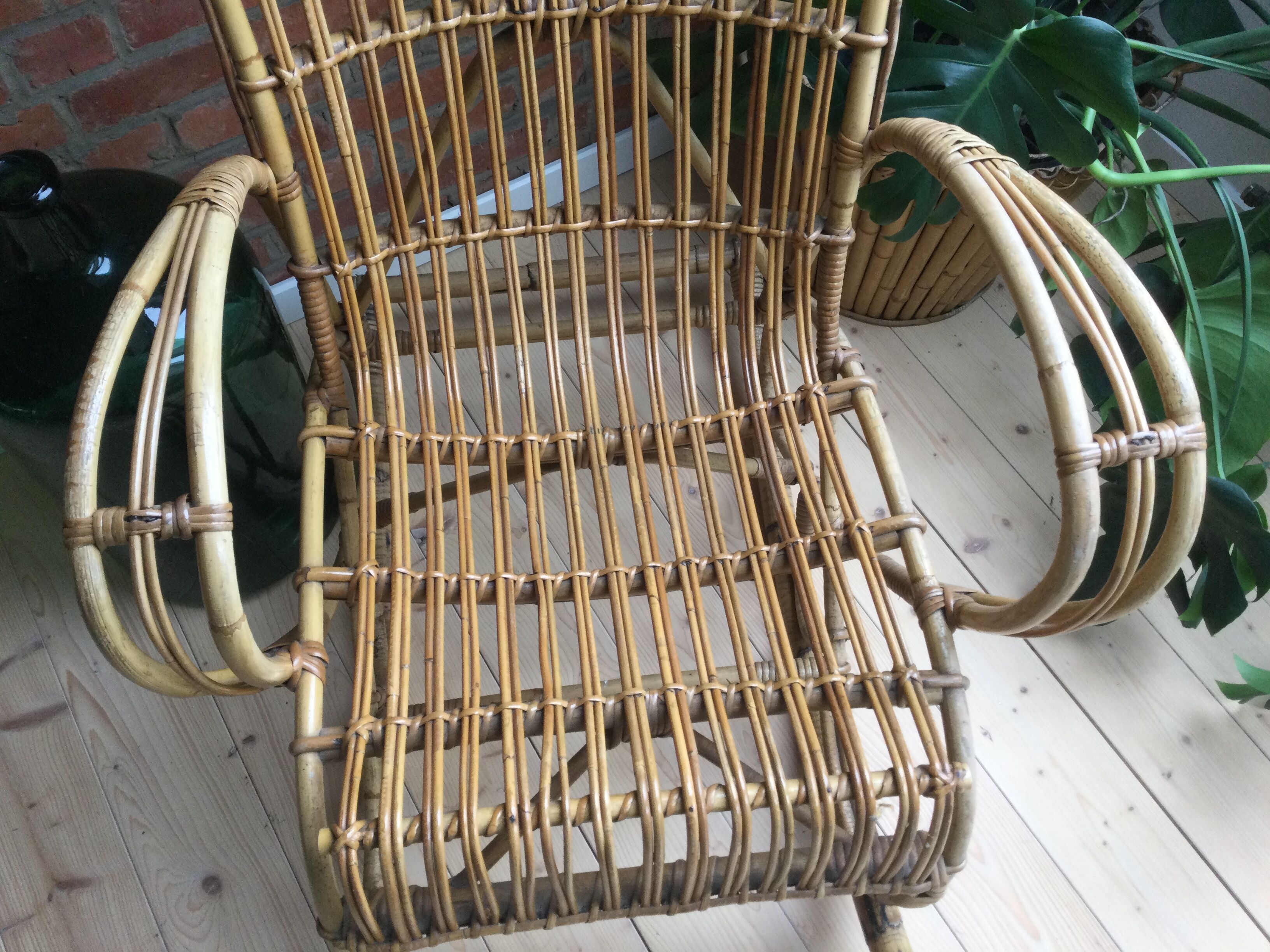 Fauteuil à bascule rocking chair en rotin