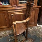 Caquetoire armchair in solid walnut carved Renaissance style