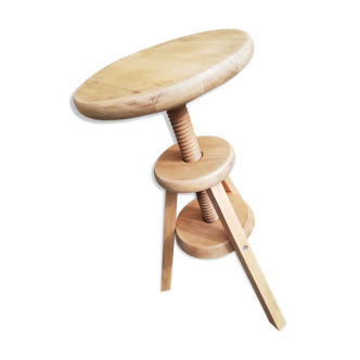 Screw stool