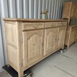 Beau buffet 3 portes chêne massif