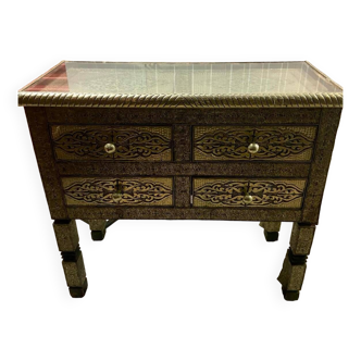 Oriental chest of drawers