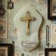 Antique wall-mounted font in green onyx, crucifix in metal and cut glass/crystal.