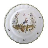 Assiette en faïence de Moustiers