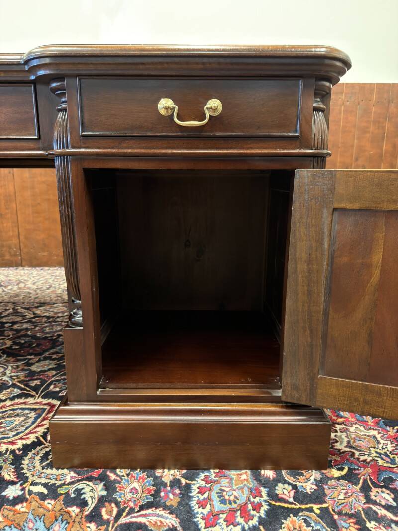 Bureau vintage anglais classique Partnerdesk