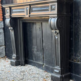 Grande cheminée Napoléon III en marbre noir de Belgique, vers 1880