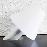 Lampe de table vintage en verre blanc