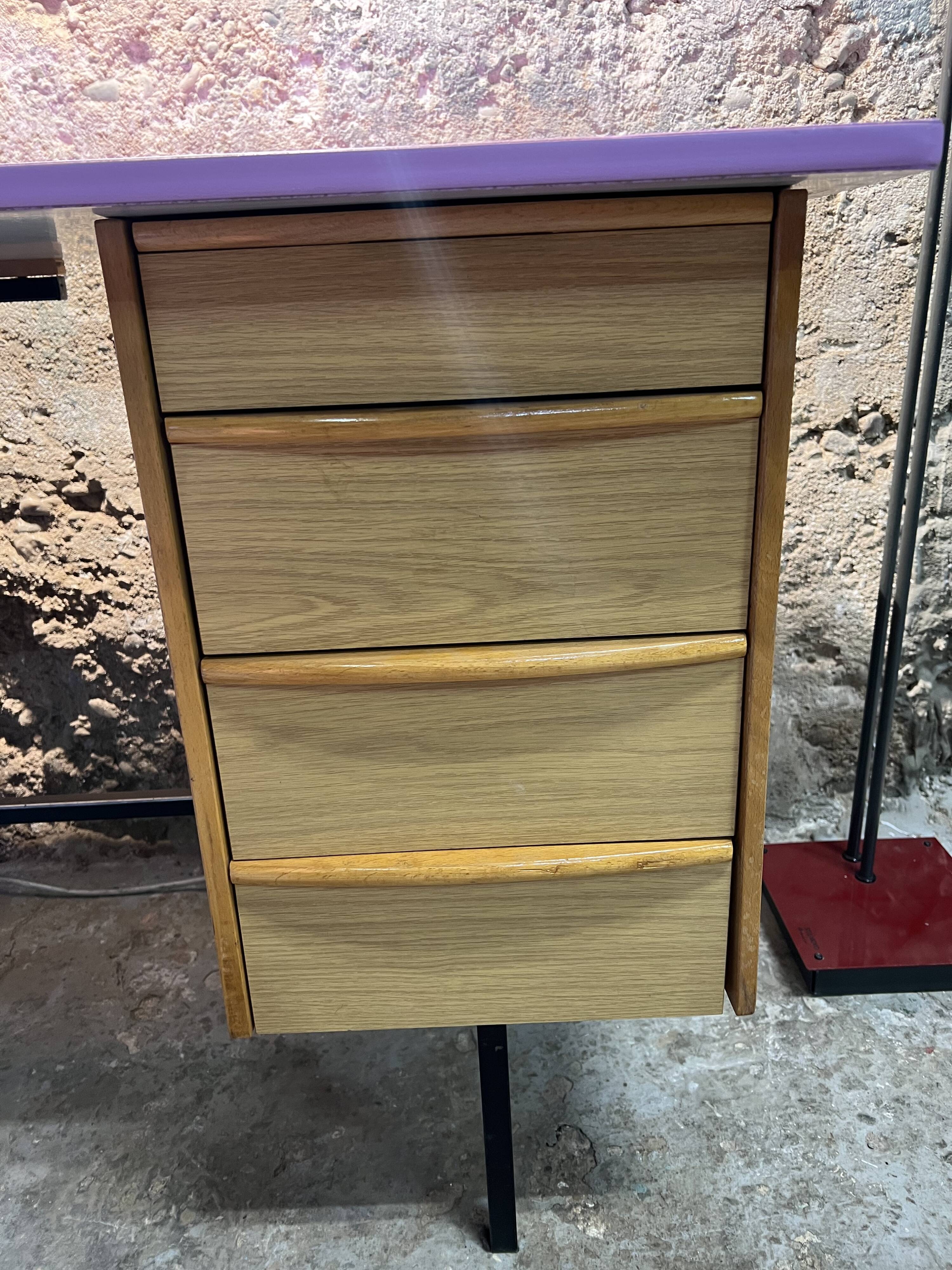 Modernist office in formica