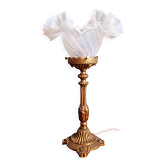 Table lamp in gilded bronze with opalescent glass shade, early 20th century.