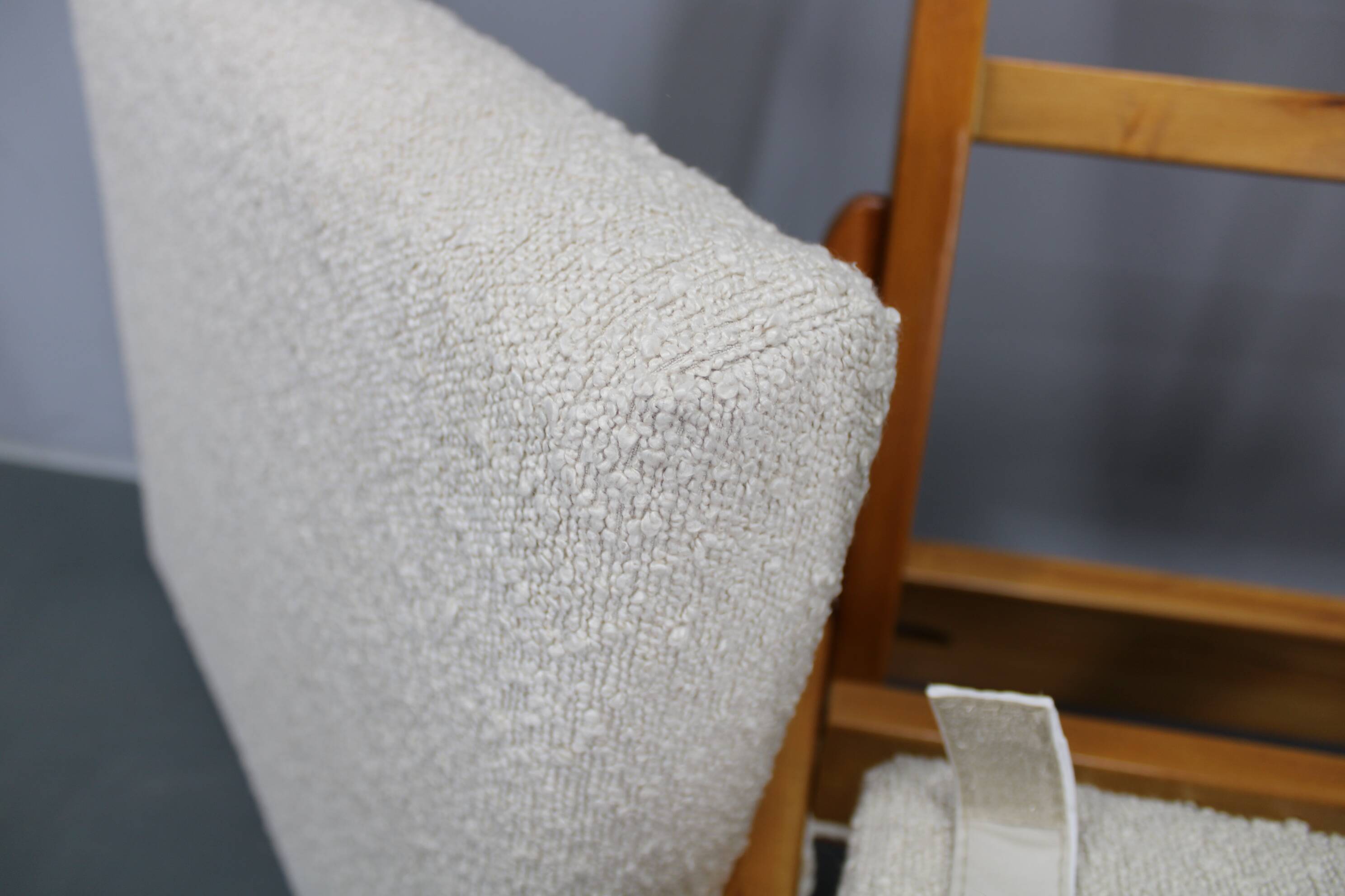 1950s pair of restored Uno and Osten Kristiansson "Hunting" chairs and ottoman