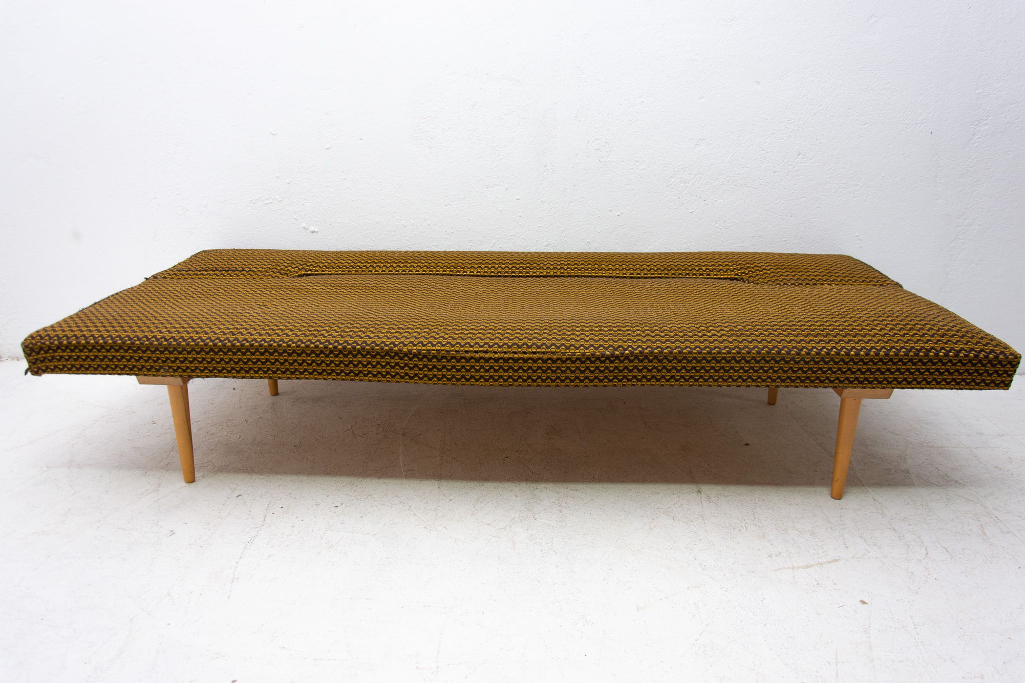 Canapé réglable du milieu du siècle par Miroslav Navrátil, années 1960, Tchécoslovaquie