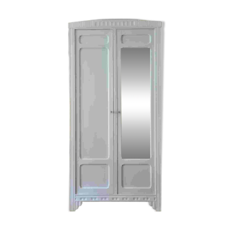 Armoire parisienne
