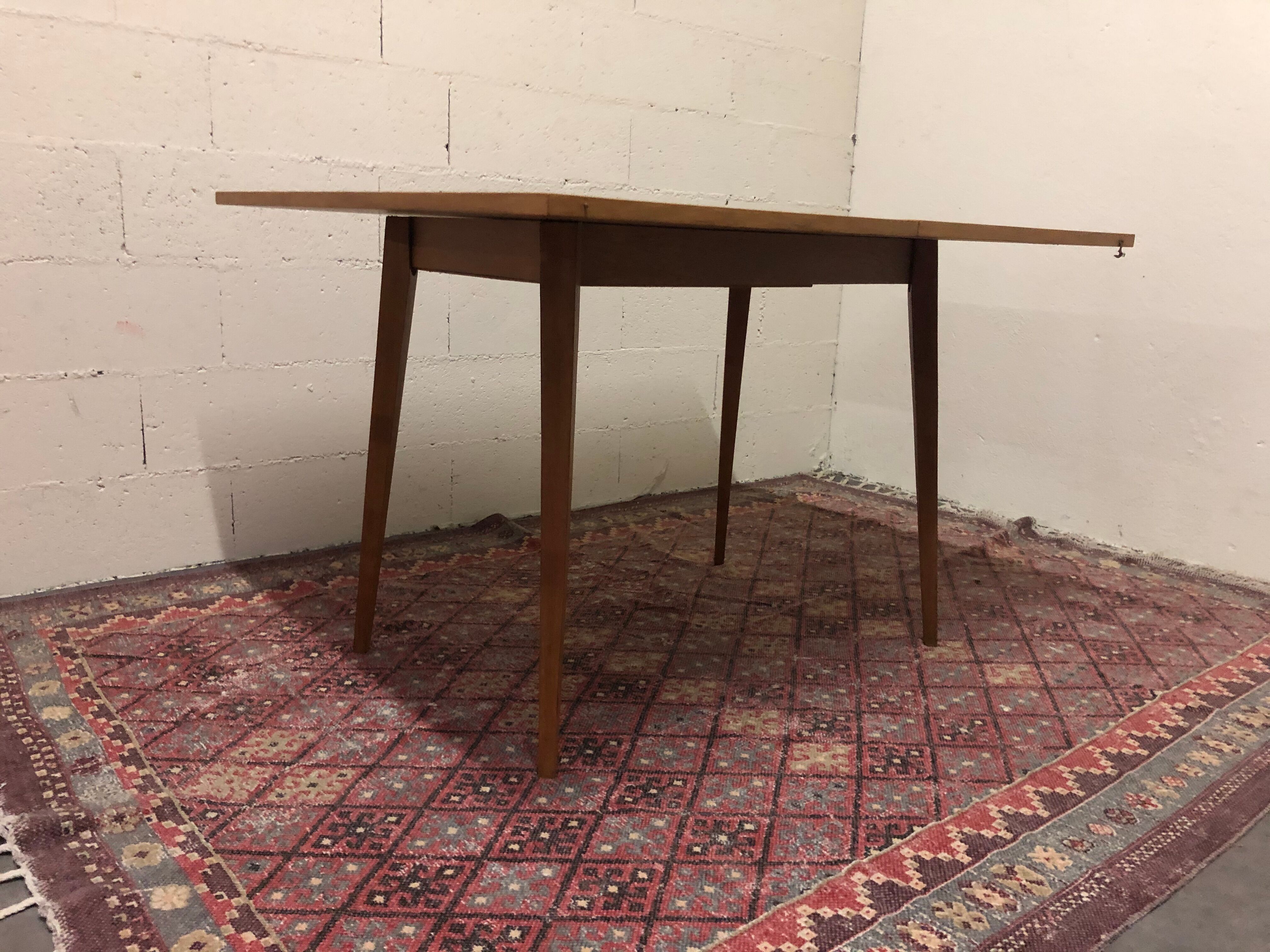 Vintage 60s wallet table
