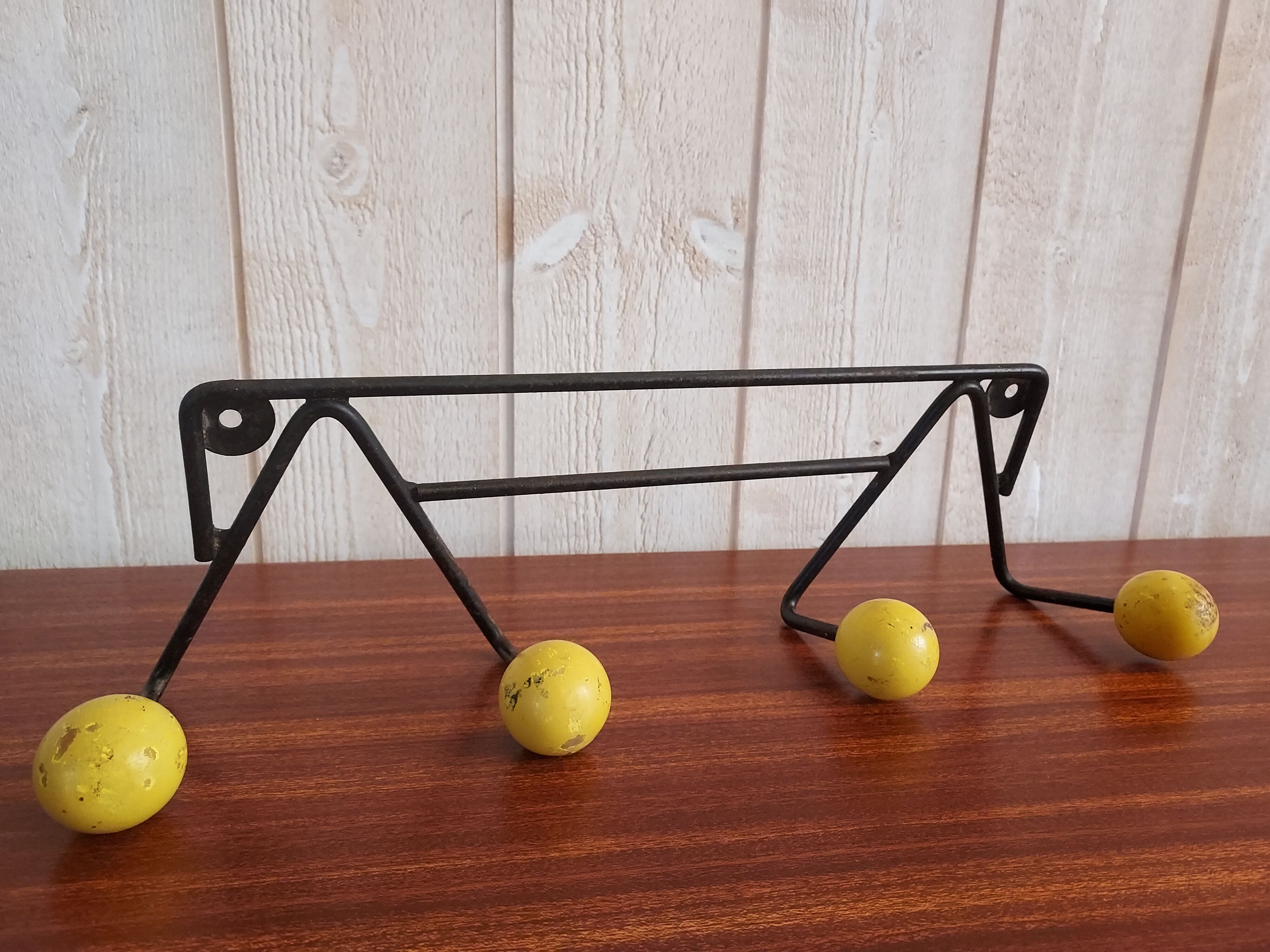 Coat hook 4 yellow balls