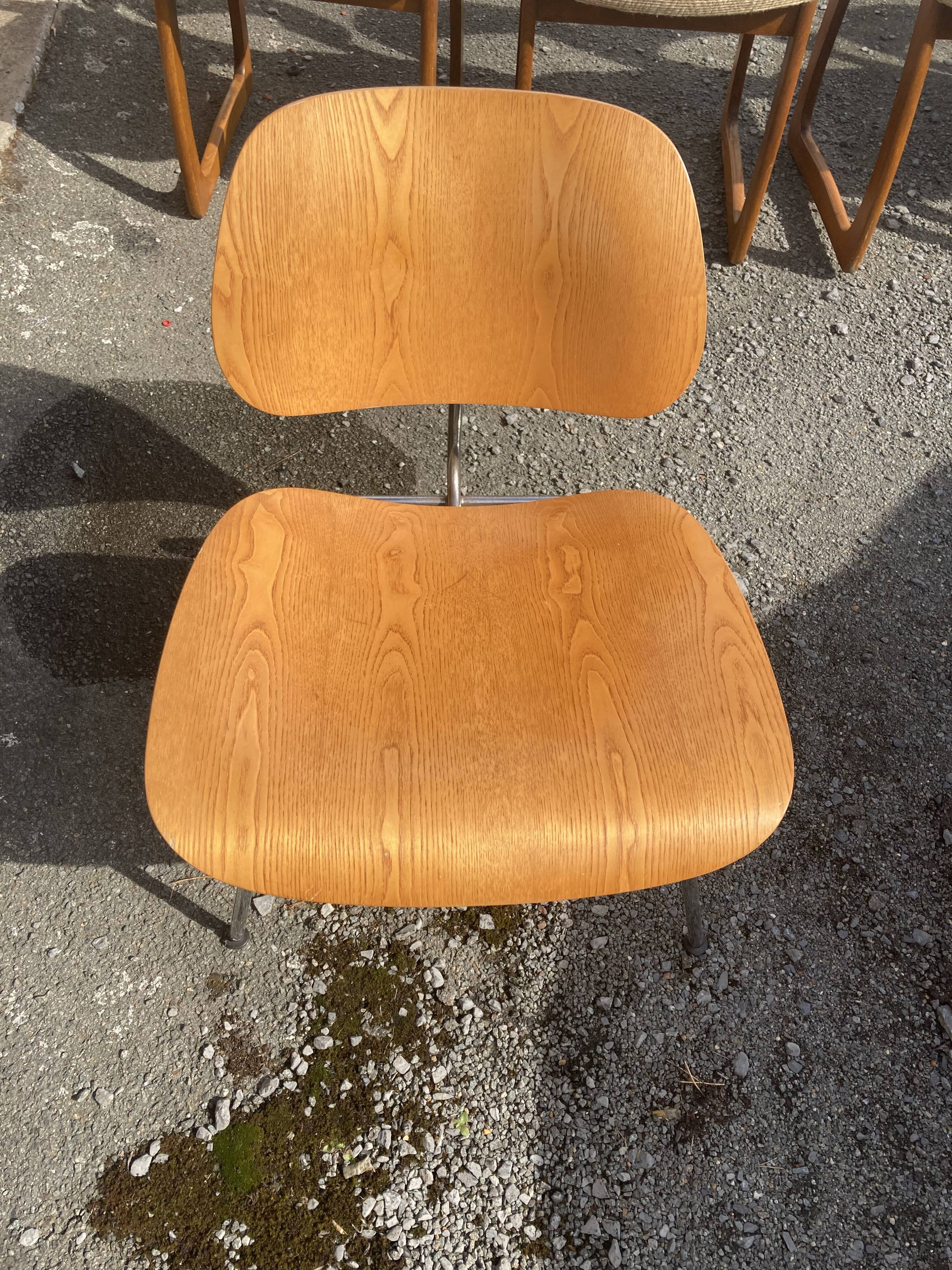 Chaises Charles Eames
