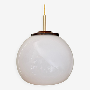 Vintage globe pendant lamp in white opaline