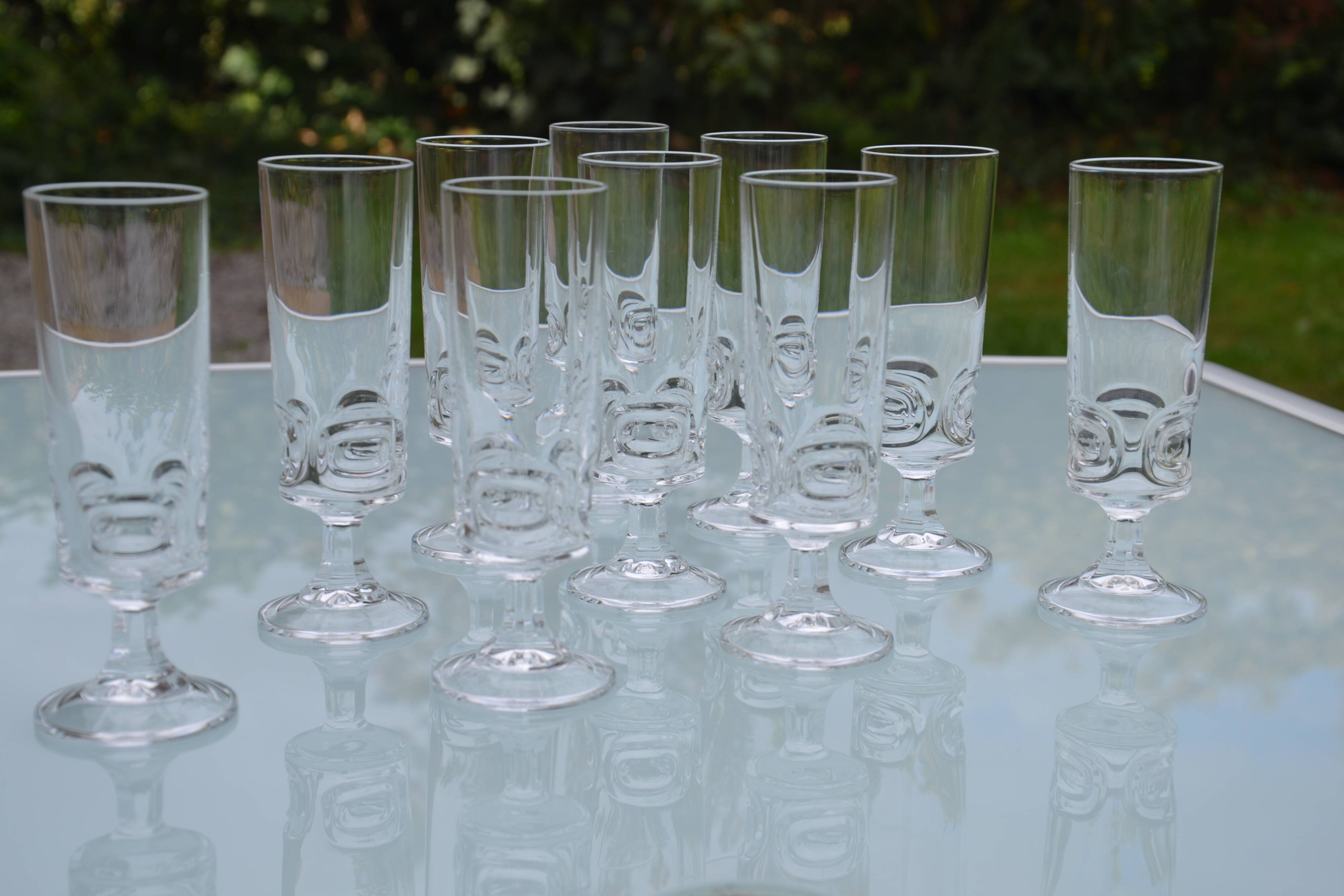 10 crystal champagne flutes