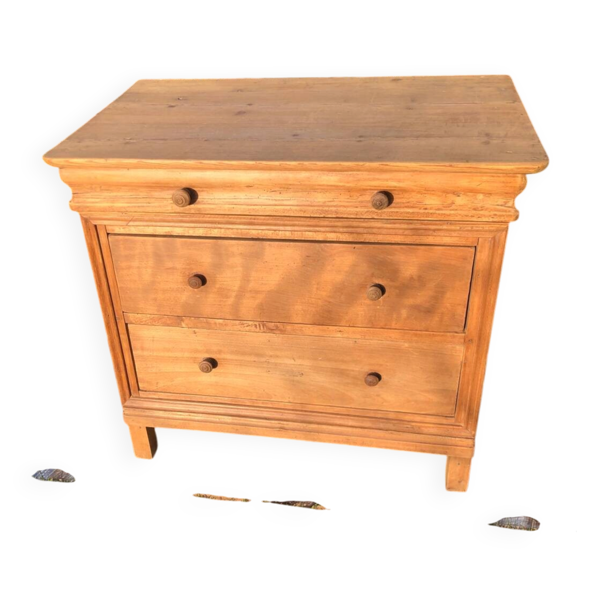 Vintage chest of drawers