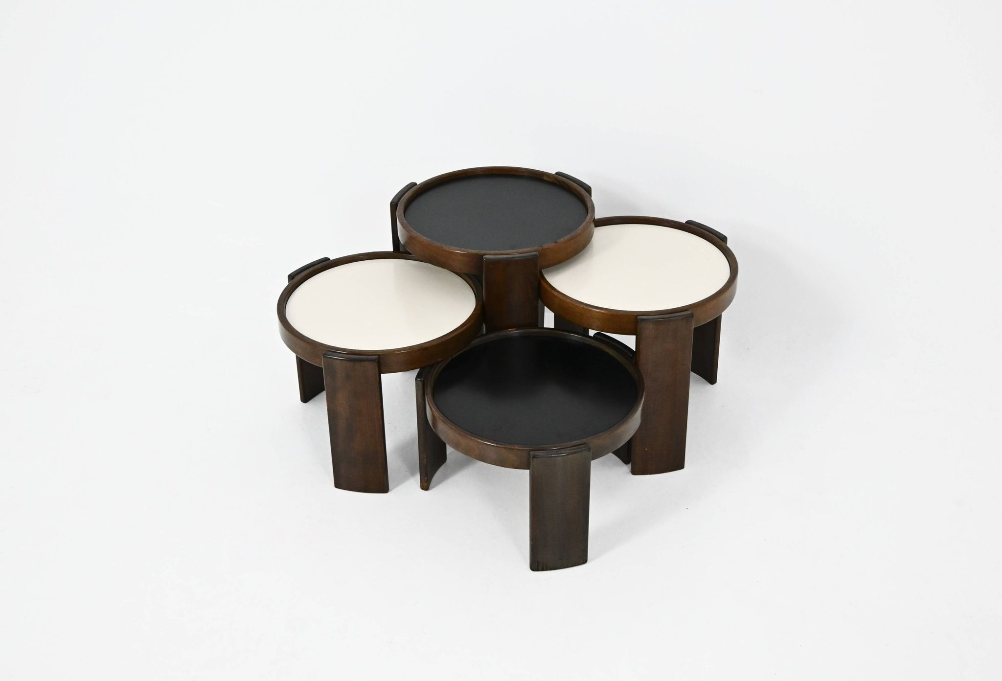 Tables gigognes modèle 780, de Gianfranco Frattini pour Cassina, 1960s