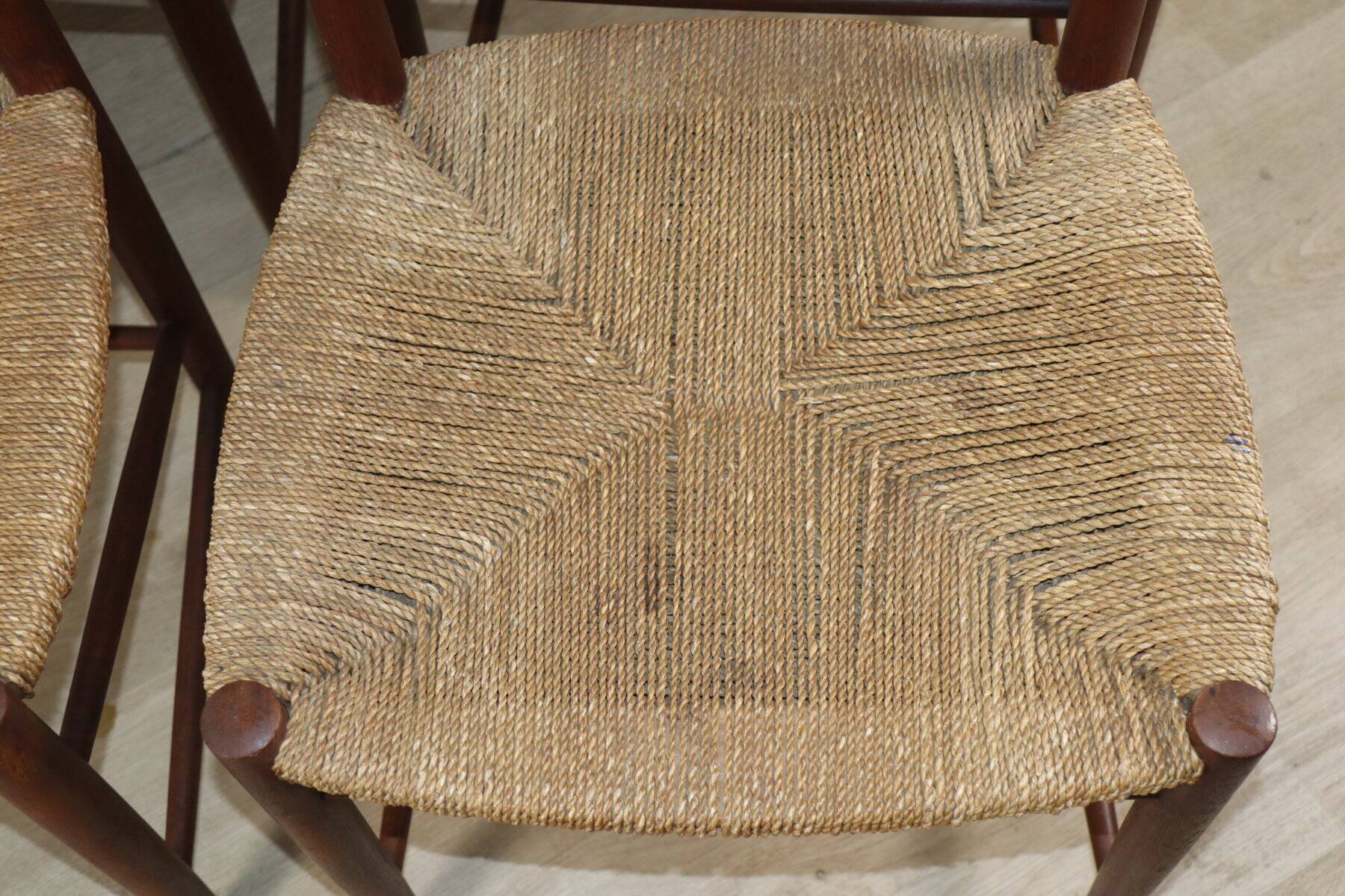 Set of 4 Scandinavian chairs by Peter Hvidt – teak & cord – 1960s