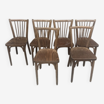 Set of chairs