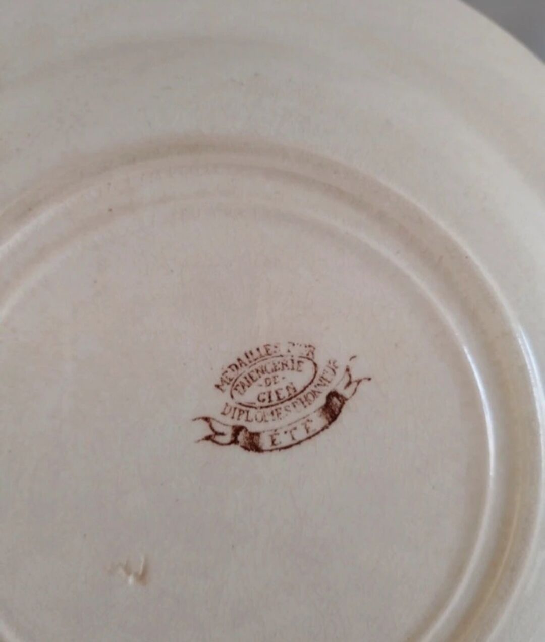 Set of gien summer plates