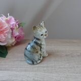 Vintage porcelain sitting cat figurine taiwan collection