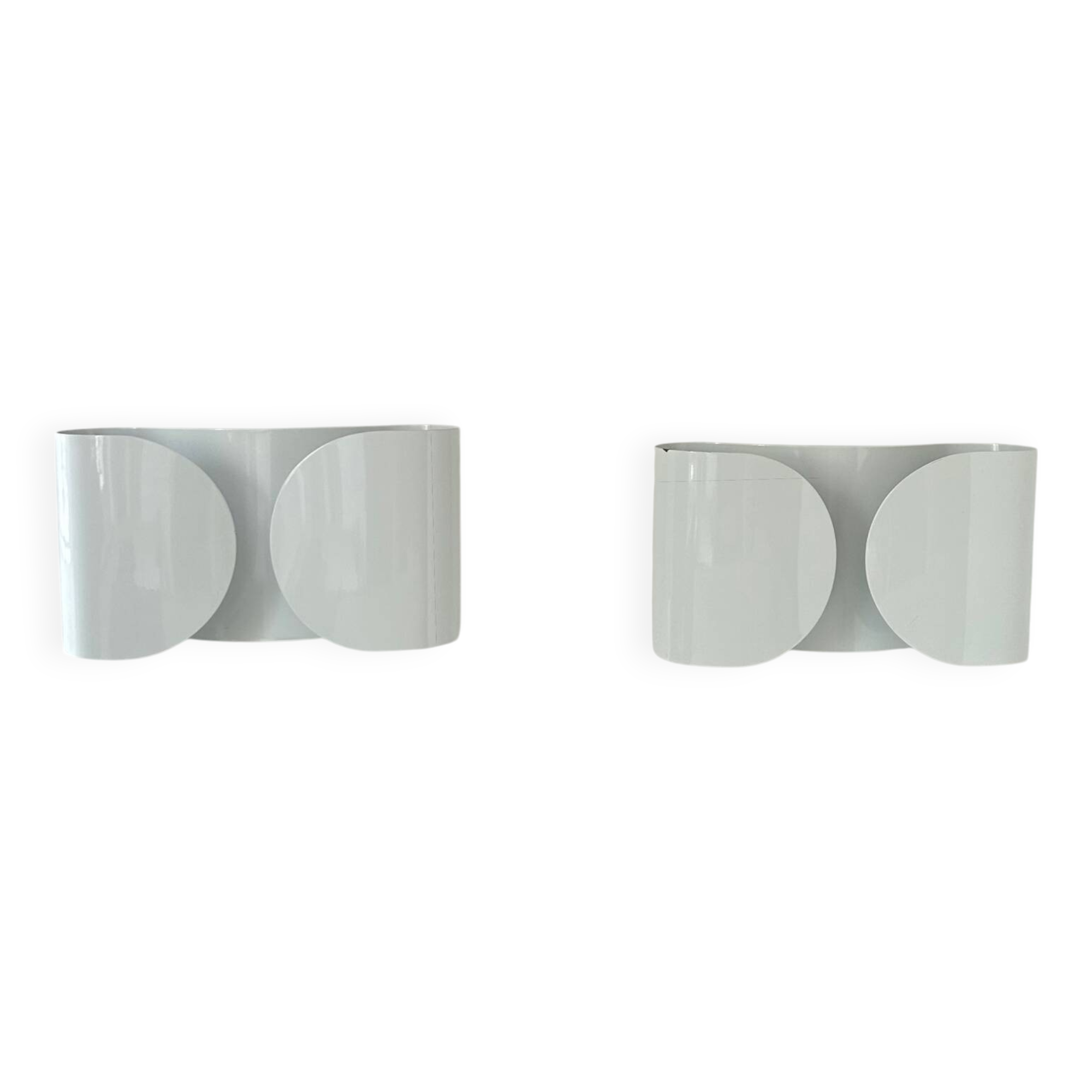 Pair of vintage Foglio wall lamps, white, Tobia Scarpa for Flos Italy