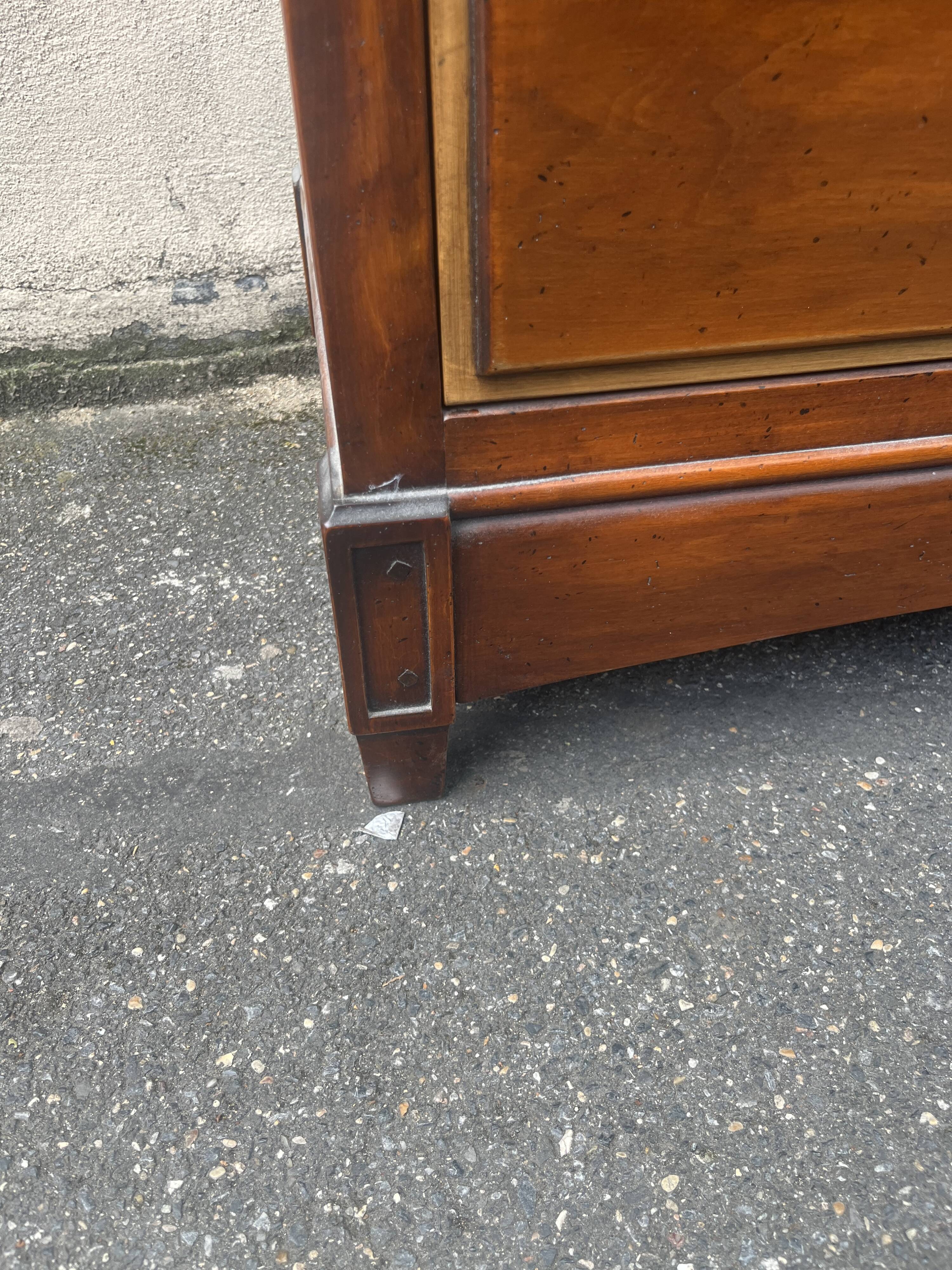 Grande commode en teck trois tiroirs
