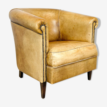 Sheep leather tub club chair