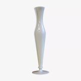 Vase soliflore blanc en opaline.