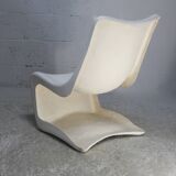 Fauteuil space age en fibre de verre laquée blanche, circa 1970