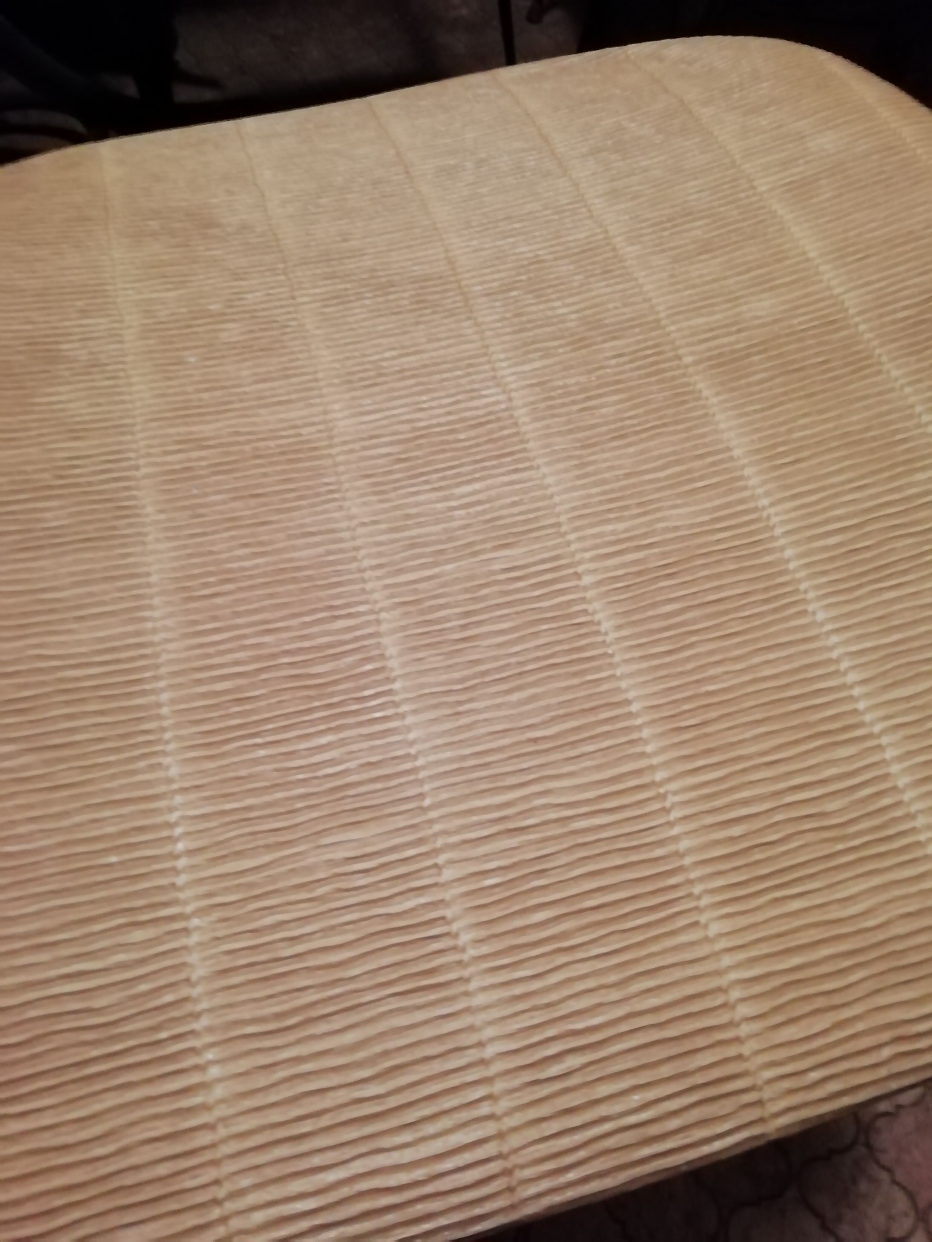 4 chairs Colette Gueden Skaï mulching effect