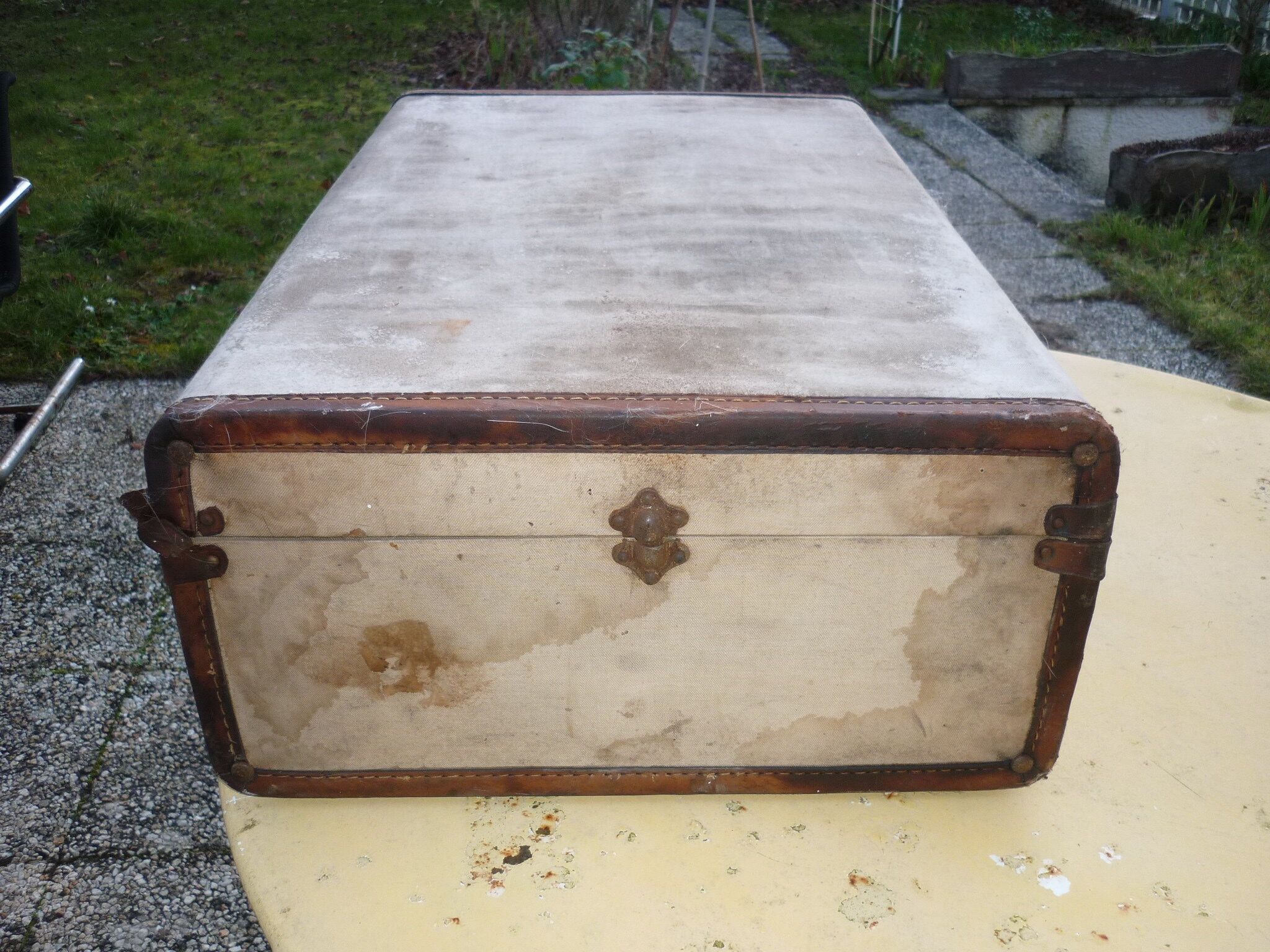 Travel case of the 50s