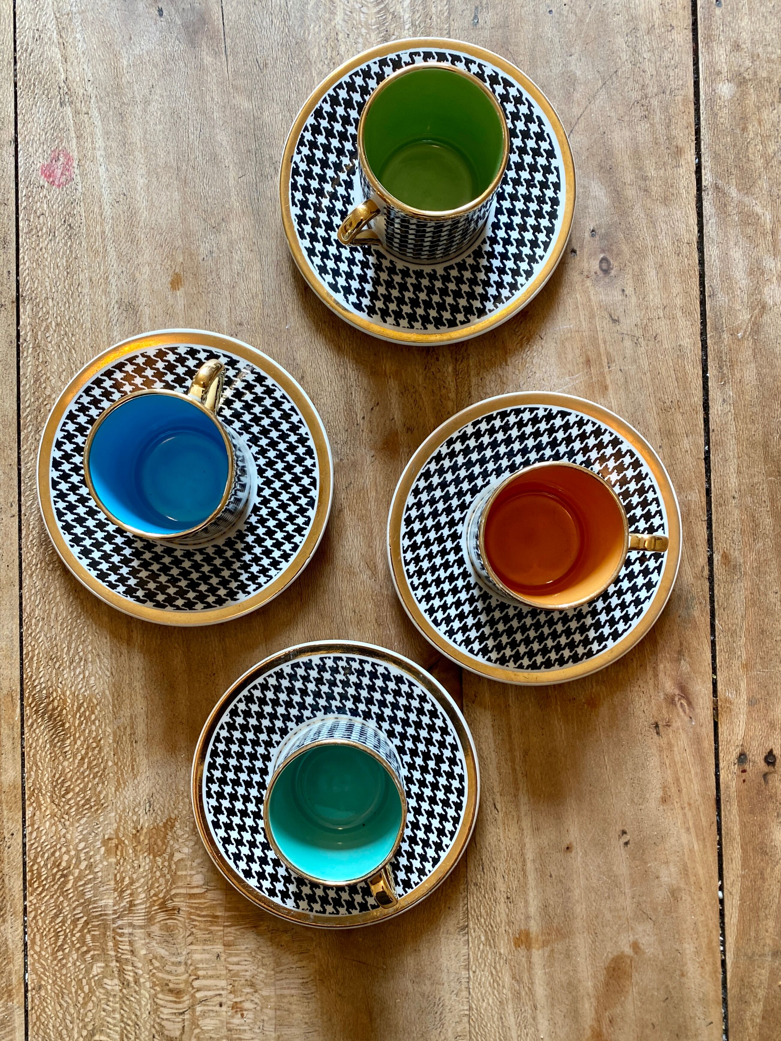 Set of 4 vintage cups Pralognan de Salins