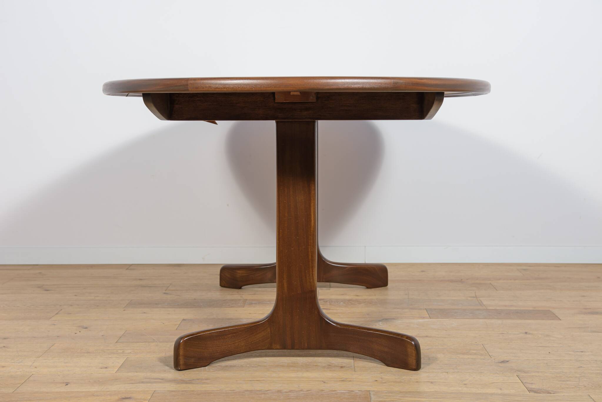 Mid-century oval teak dining table, G-Plan, UK, 1960s