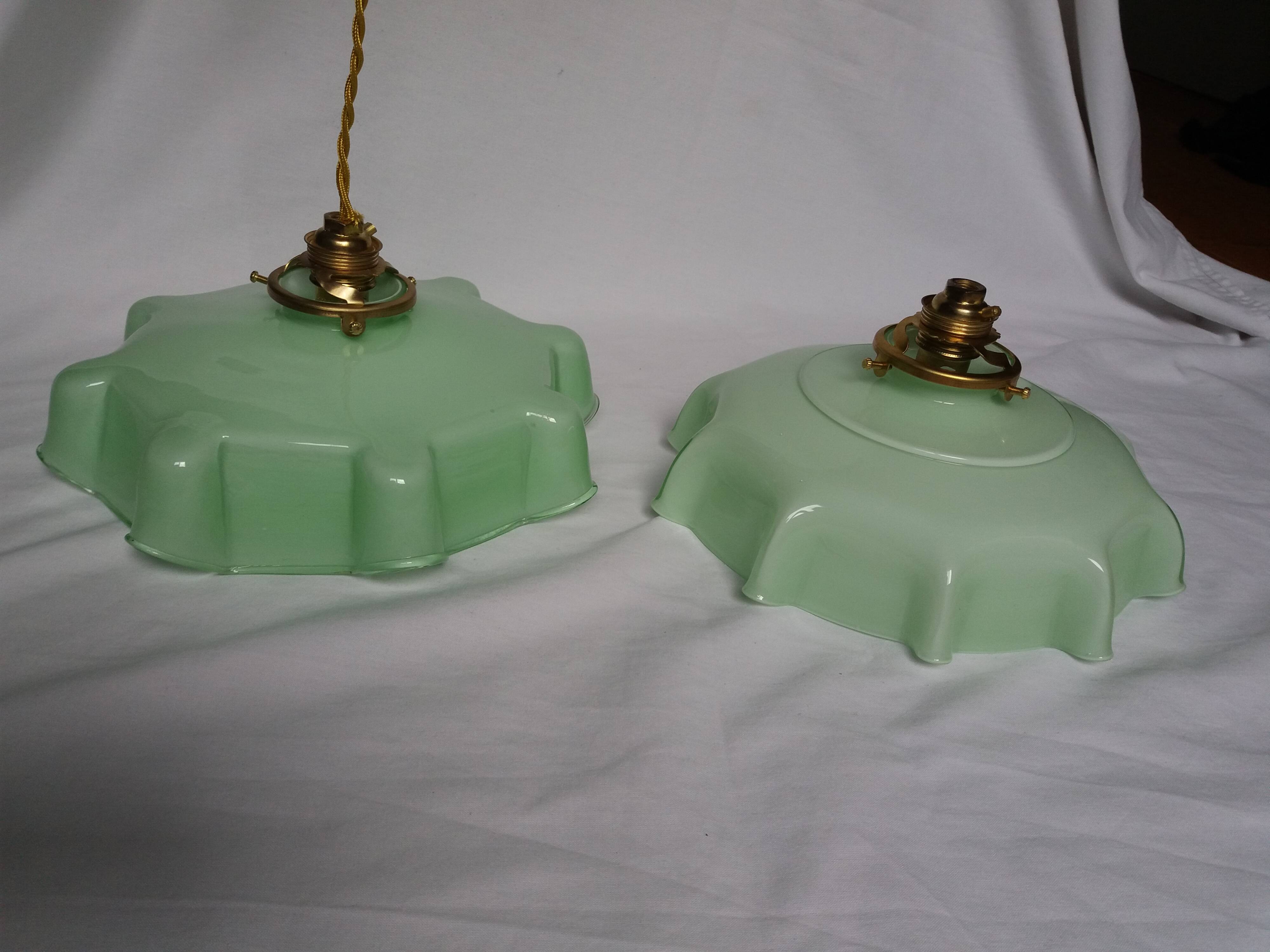 Suspensions abat jour opaline vert pastel