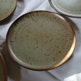 8 flat plates and 1 Vallauris dish