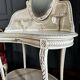 Coiffeuse du XIXe en bois peint et cannage de style Louis XVI