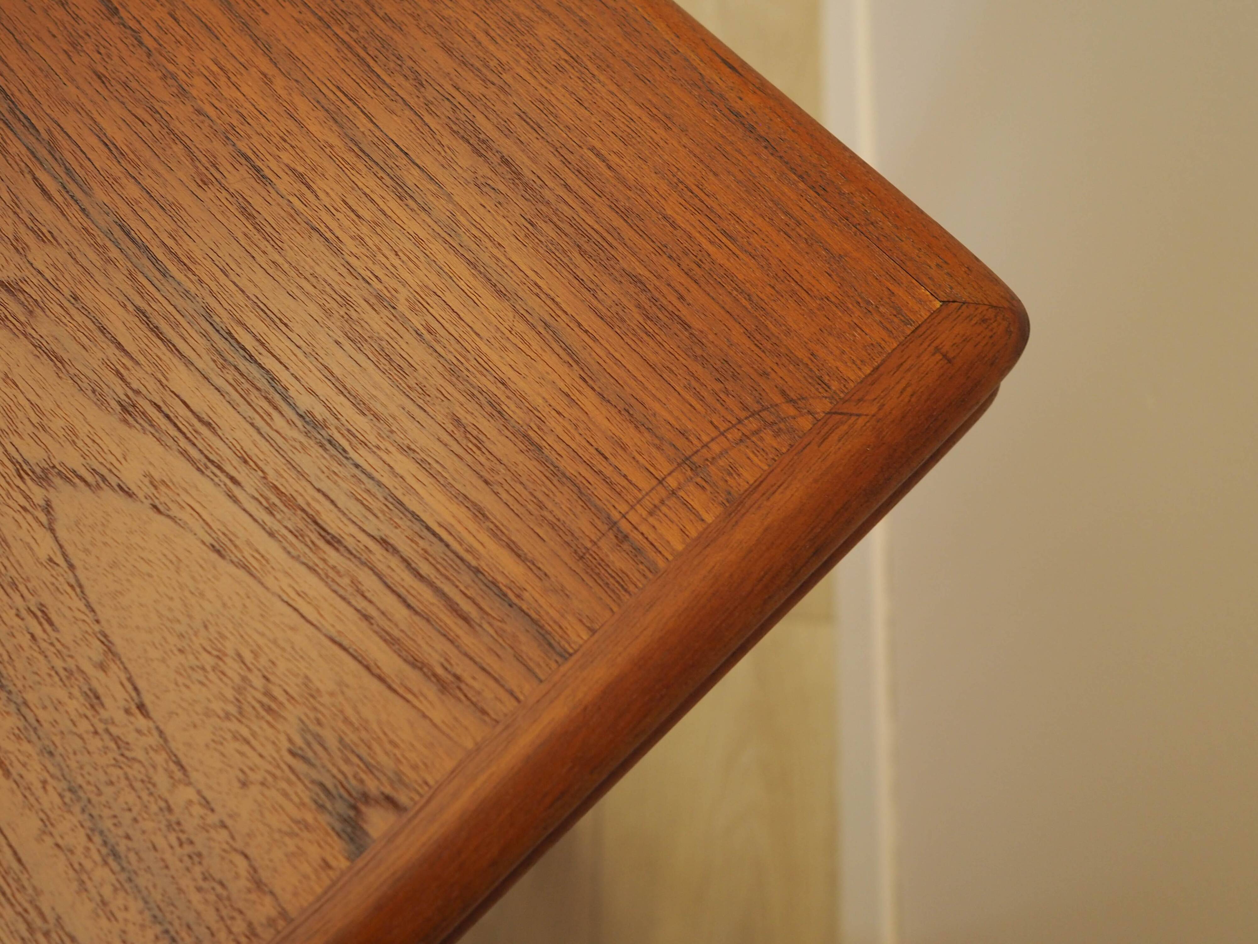 Table danoise extensible en teck, années 1970
