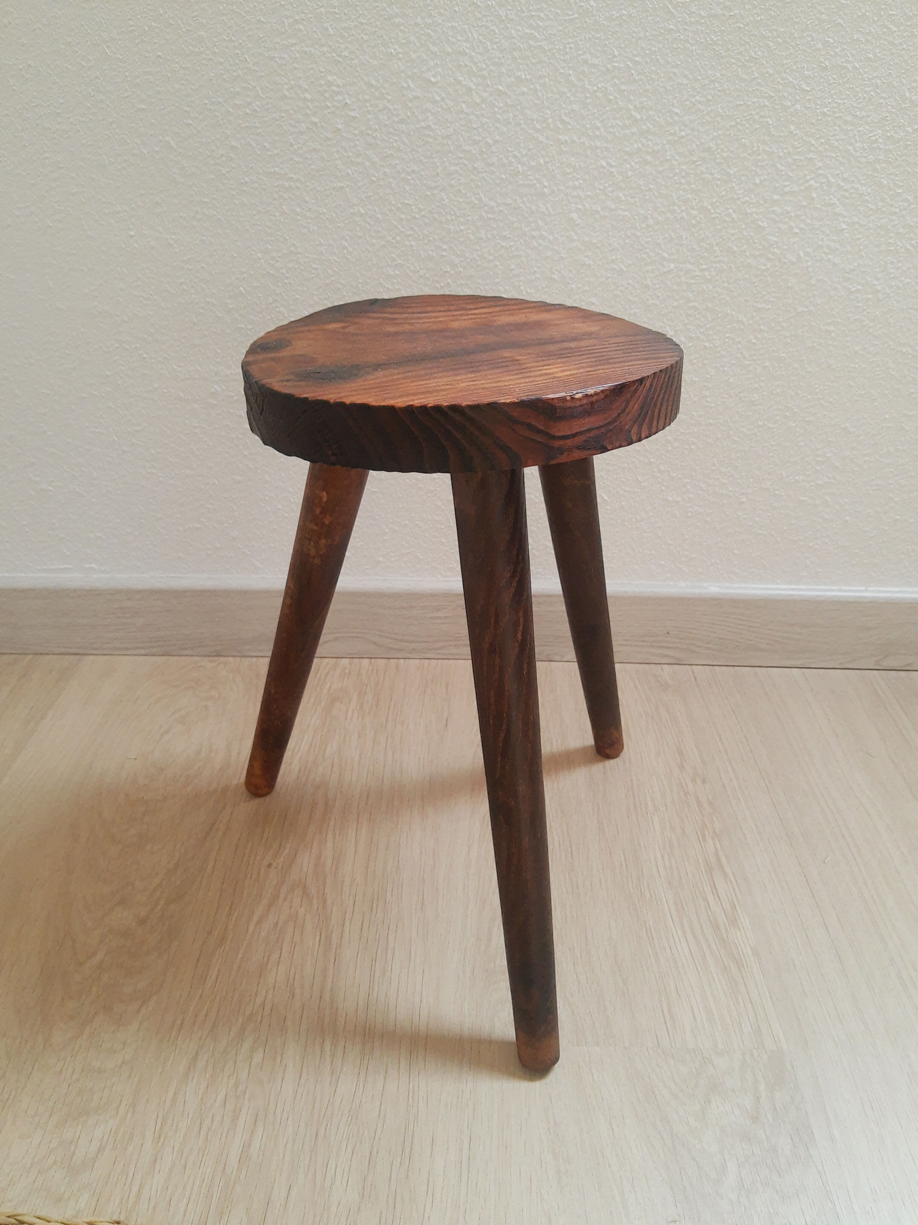 Vintage tripod campaign stool