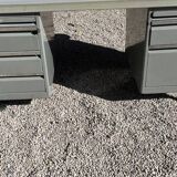 Vintage metal desk from the 1940s/50s.